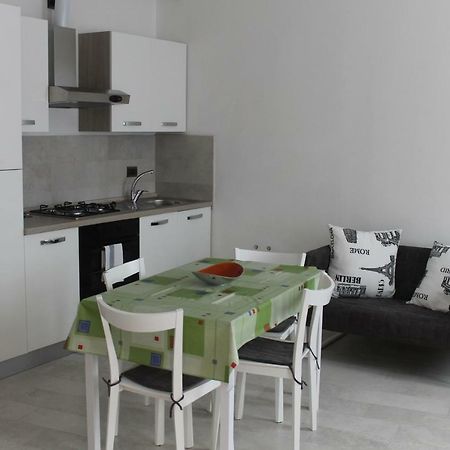 Appartement Casa Stefania à Mandello del Lario Extérieur photo